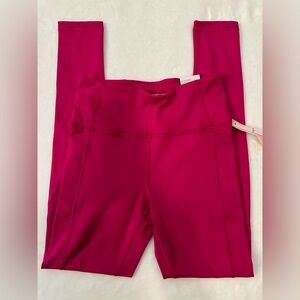 NWT Victoria’s Secret Incredible Essential Legging